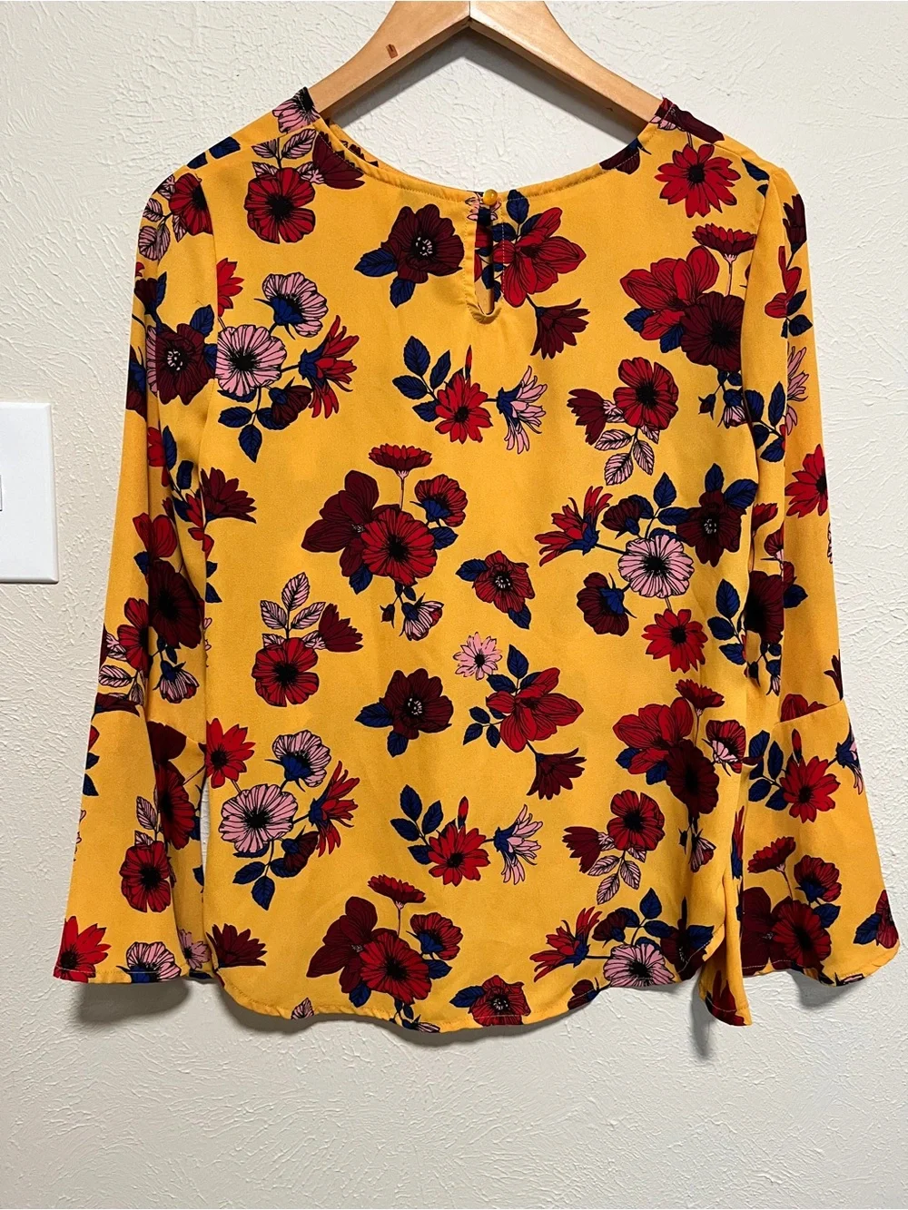 art class Mustard Floral Tie-Front Blouse